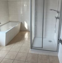 foto/vorschau/foto/301_schlo_str._29_dusche_wanne.jpeg